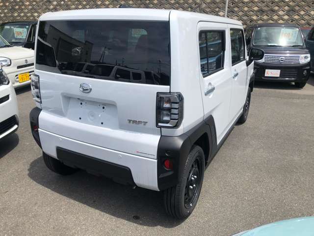 Daihatsu Taft 5