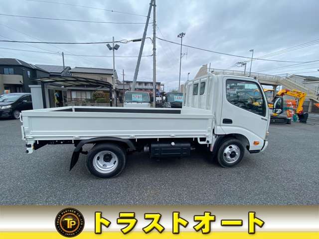 Hino Dutro 10