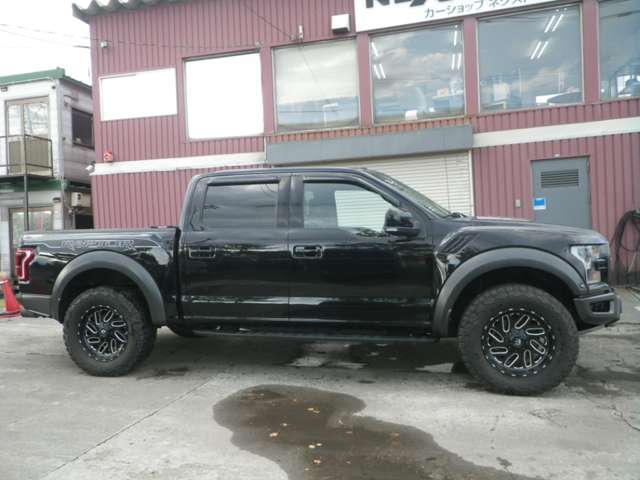 Ford F-150 8