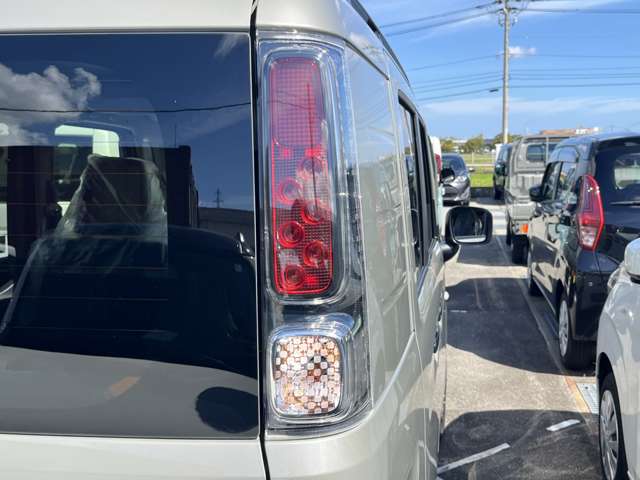 Suzuki Spacia Base 11