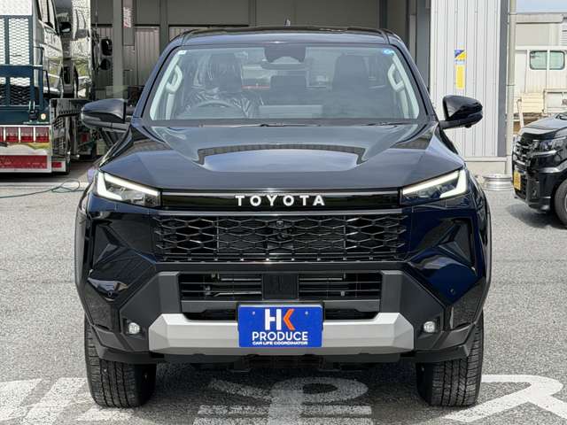 Toyota Hilux 2