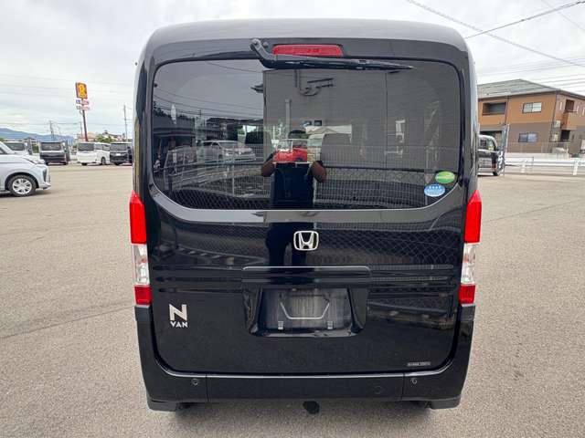 Honda N-VAN 8