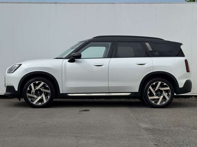 MINI Countryman 6