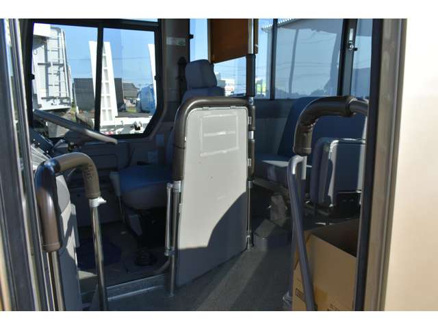 Hino Liesse 11