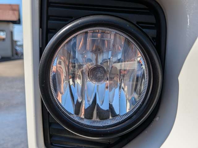 Toyota Hiace Van 7