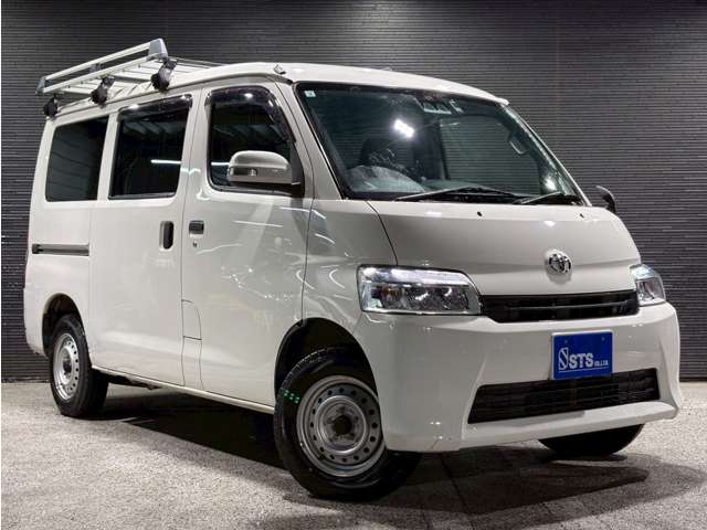 Toyota Town Ace Van 11