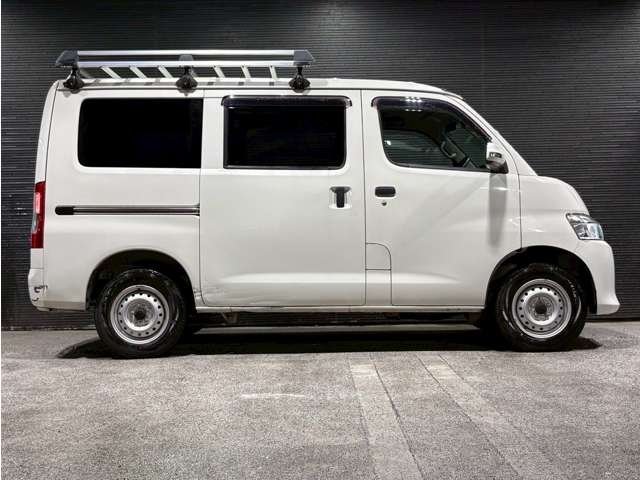 Toyota Town Ace Van 12