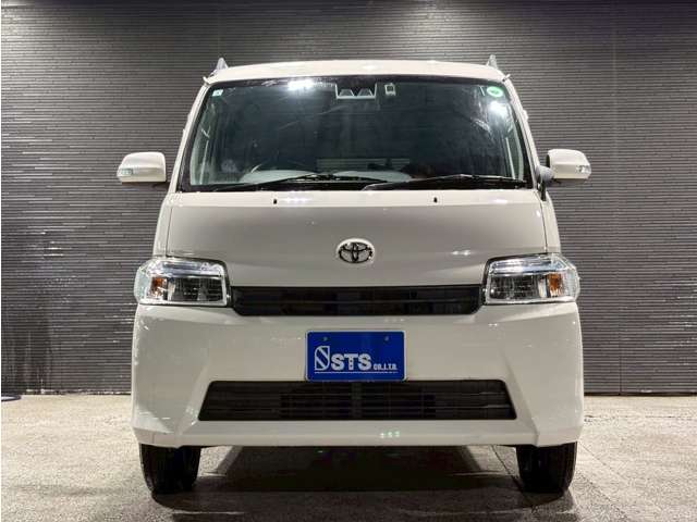 Toyota Town Ace Van 9