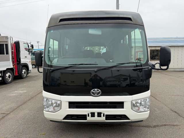 Toyota Coaster 3