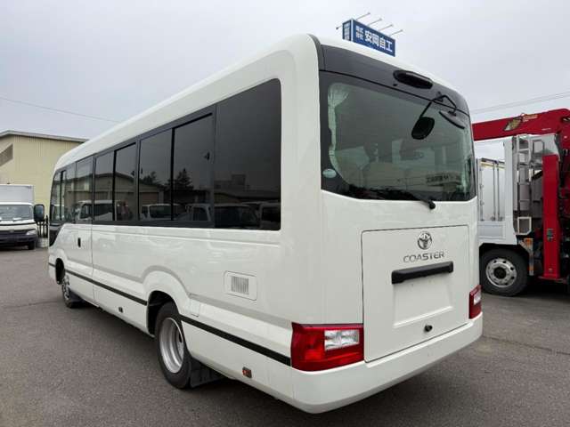 Toyota Coaster 6