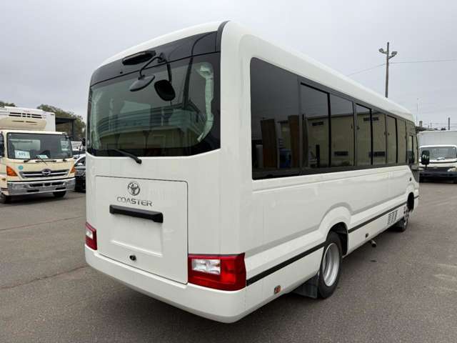 Toyota Coaster 8
