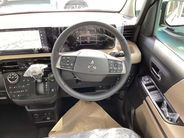 Mitsubishi Delica Mini 12