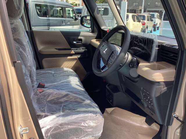 Mitsubishi Delica Mini 6