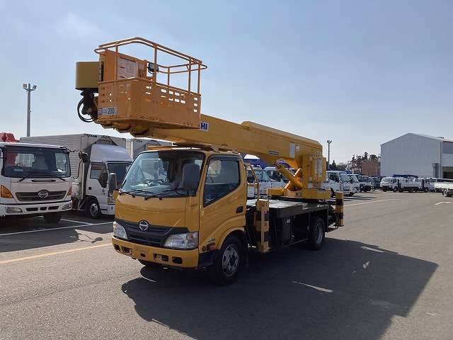 Hino Dutro 6