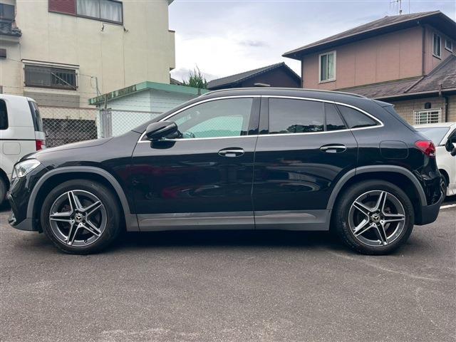 Mercedes-Benz GLA-Class 6