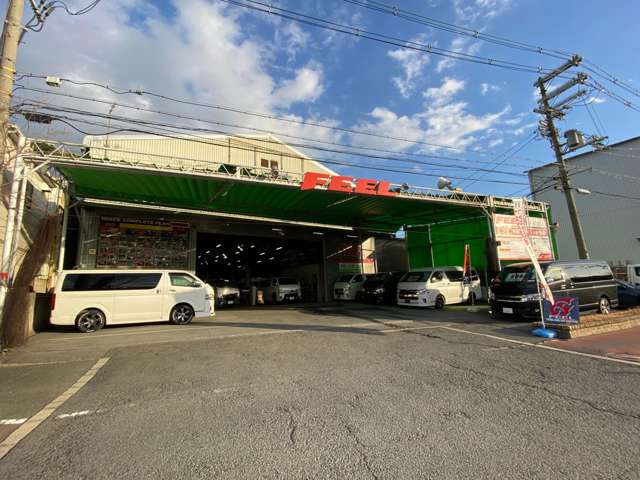 Toyota Hiace Van 5