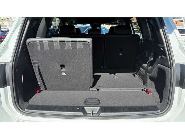Mercedes-Benz EQB 12