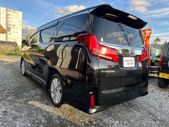 Toyota Alphard 7