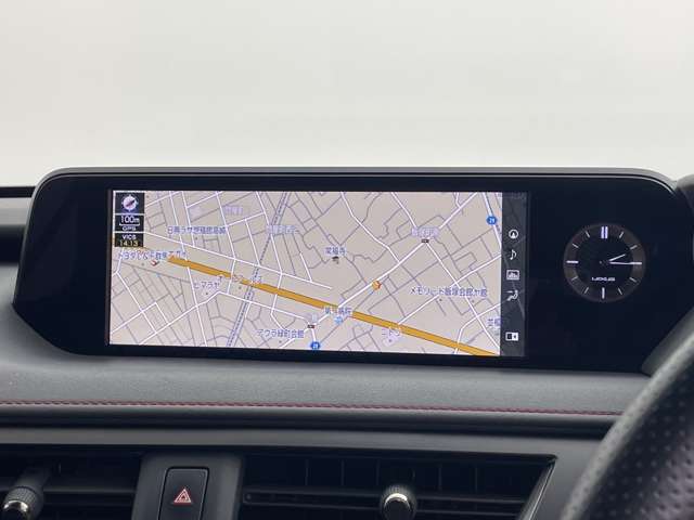 Lexus UX 4