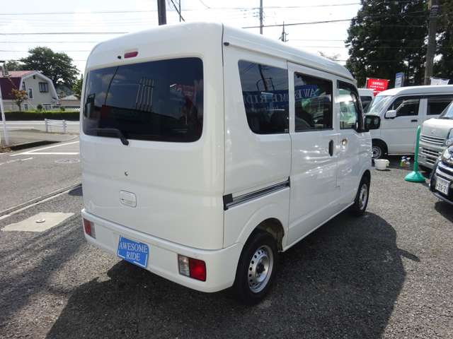 Nissan NV100 Clipper 11