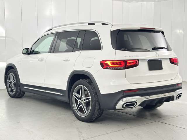 Mercedes-Benz GLB 11