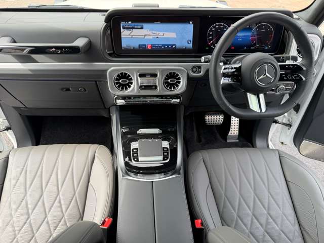 Mercedes-Benz G-Class 12