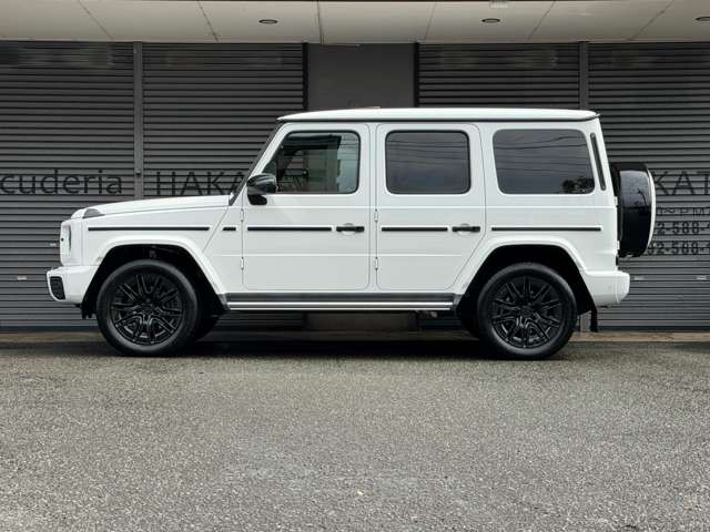 Mercedes-Benz G-Class 8