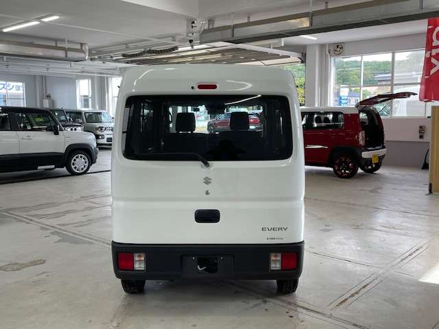 Suzuki Every 9