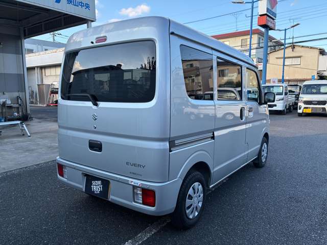 Suzuki Every 8