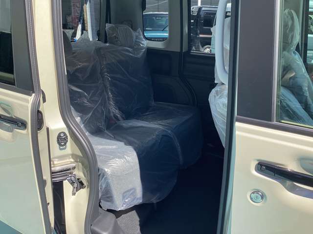 Mitsubishi Delica Mini 11