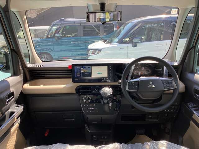 Mitsubishi Delica Mini 5