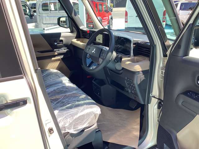 Mitsubishi Delica Mini 6