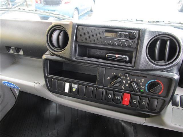 Hino Dutro 10
