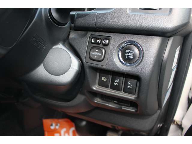 Toyota Hiace Van 8