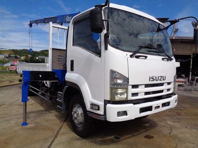 Isuzu Forward 2