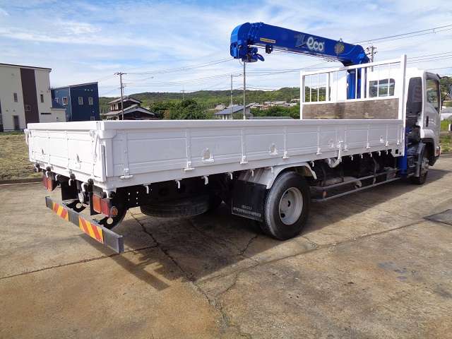 Isuzu Forward 4