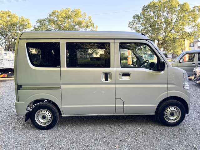 Nissan NV100 Clipper 9