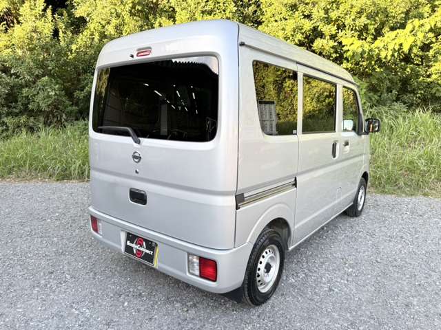 Nissan NV100 Clipper 10