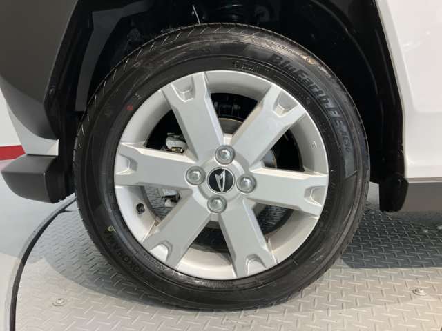 Daihatsu Taft 8