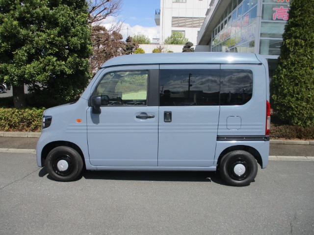 Honda N-VAN 12