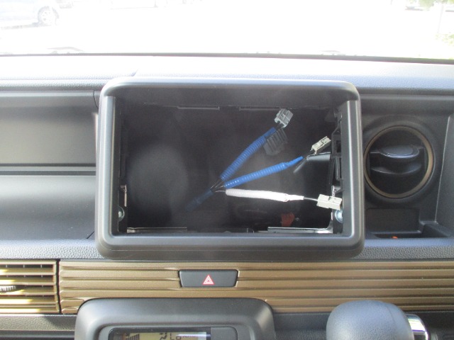 Honda N-VAN 8