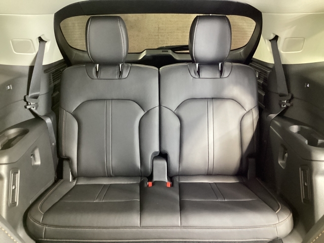 Mazda CX-80 12