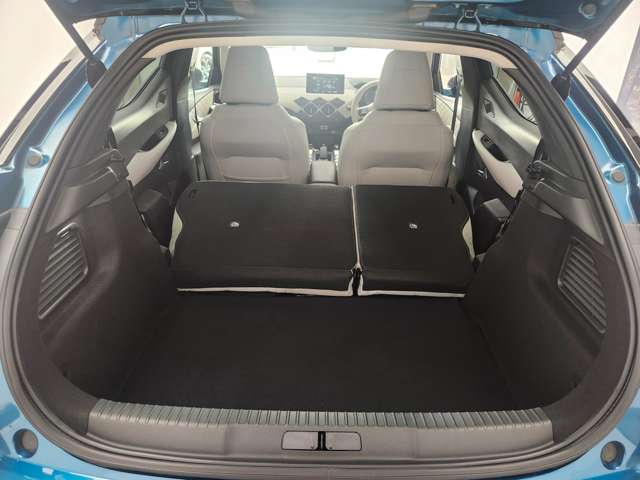 DS Automobiles DS 3 Crossback E-TENSE 8