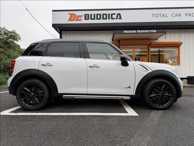 MINI Crossover 7