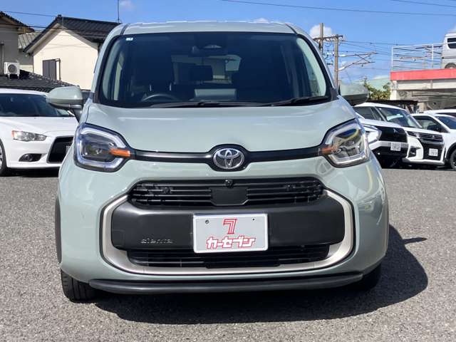 Toyota Sienta 5