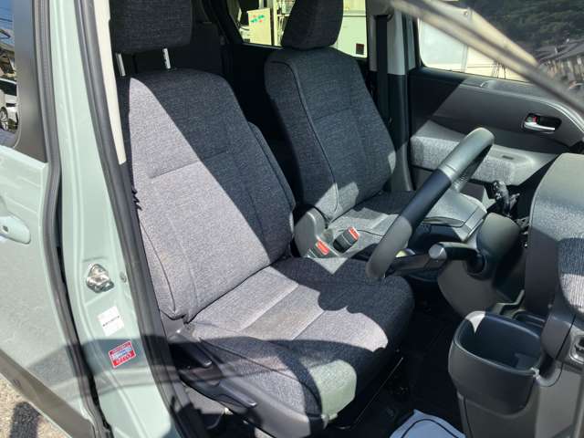 Toyota Sienta 7