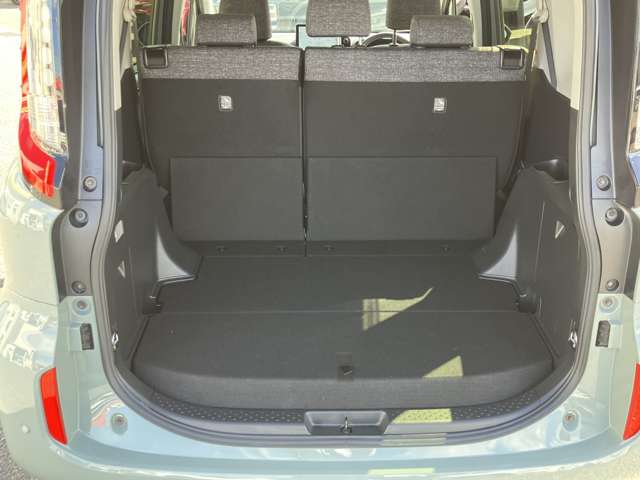 Toyota Sienta 10