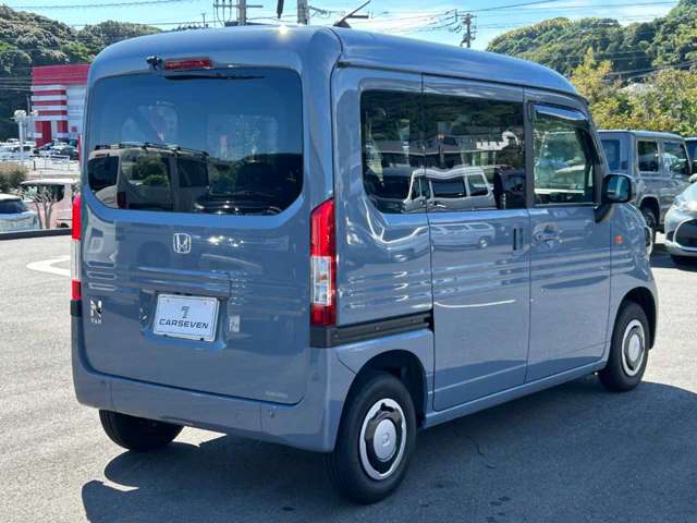 Honda N-VAN 8