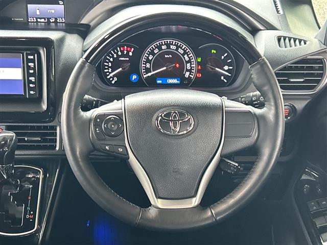 Toyota Esquire 11