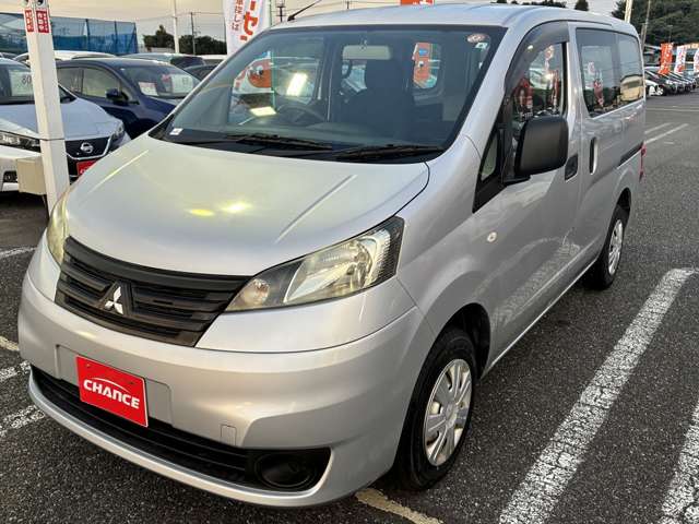 Mitsubishi Delica Van 6